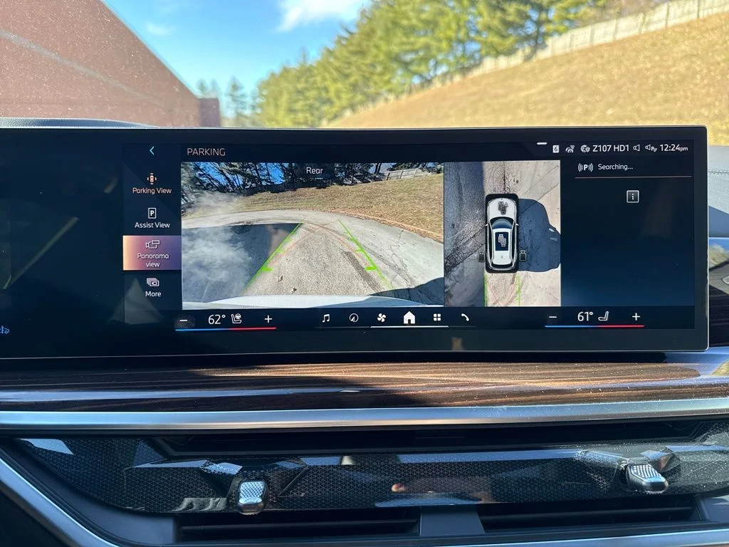 New 2026 White BMW xDrive40i image 16