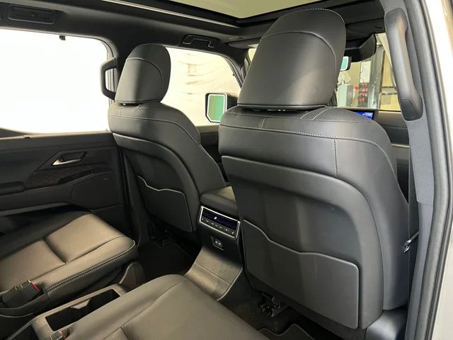 Used 2026 Atomic Silver Lexus 550 Luxury+ image 46