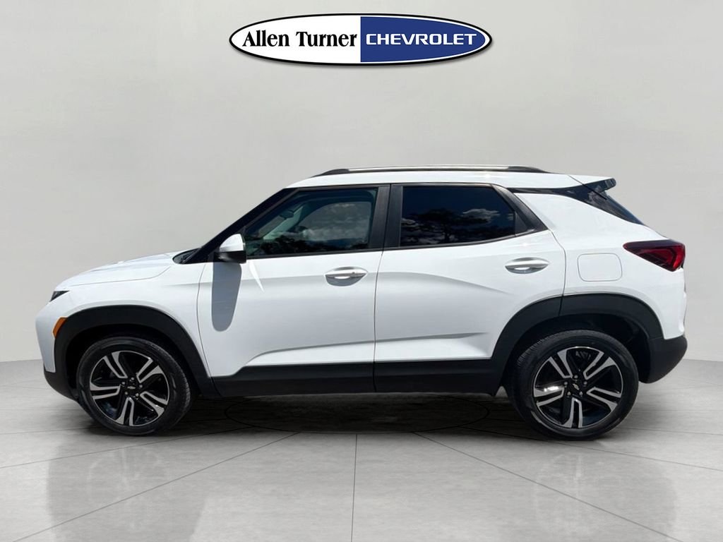 Used 2023 White Chevrolet LT image 6