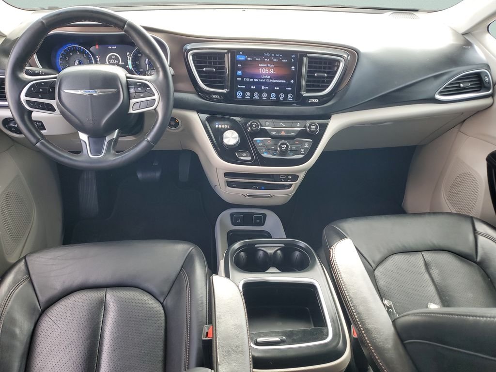 2017 Chrysler Pacifica Touring-L Plus - Photo 11