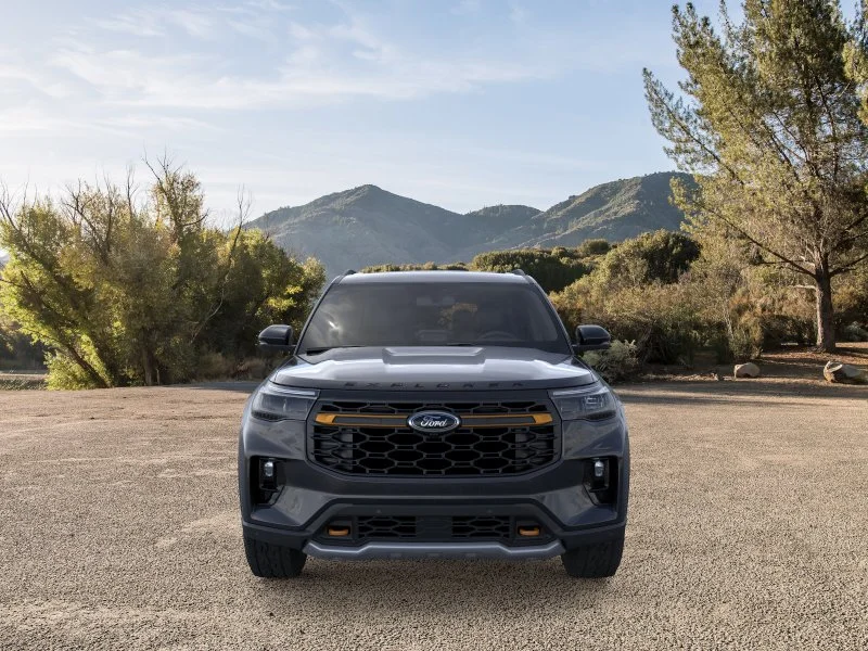 New 2026 Agate Black Metallic Ford Tremor® image 7