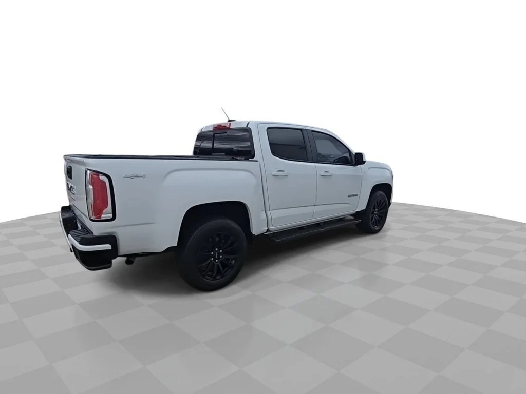 Used 2021 SUMMIT WHITE GMC 4WD Elevation image 8