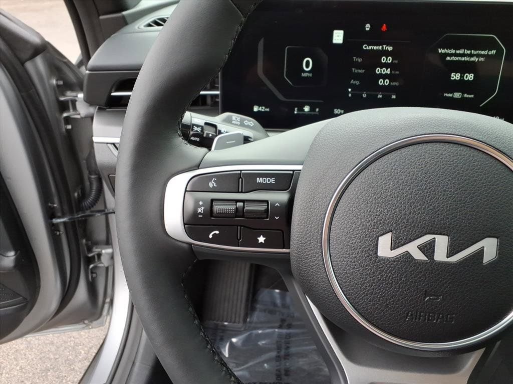 2026 Kia K5 GT - Photo 20