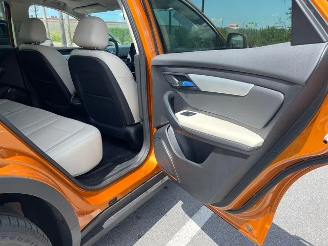 New 2025 Orange VinFast Plus image 19