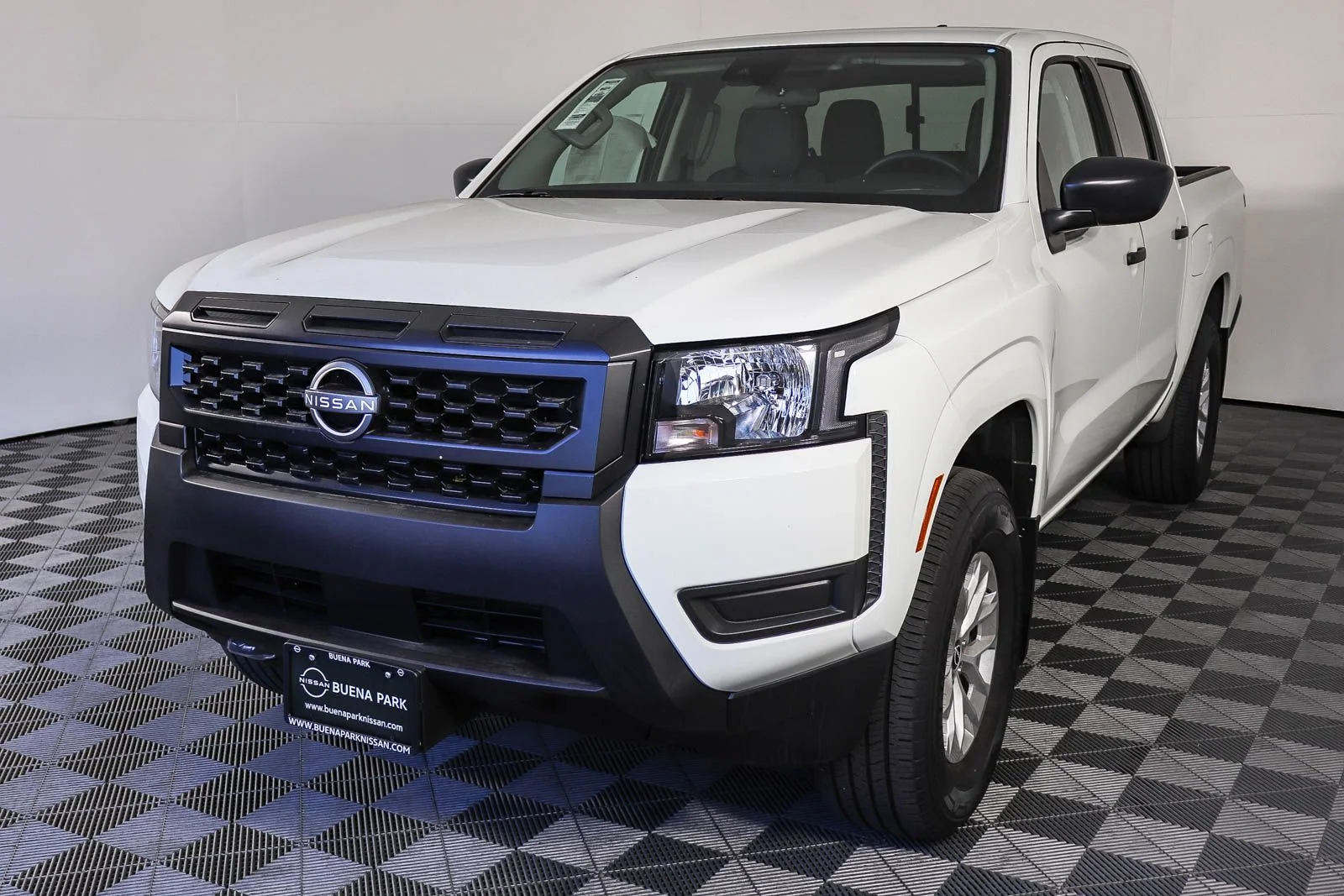 New 2025 Glacier White Nissan Crew Cab S image 3
