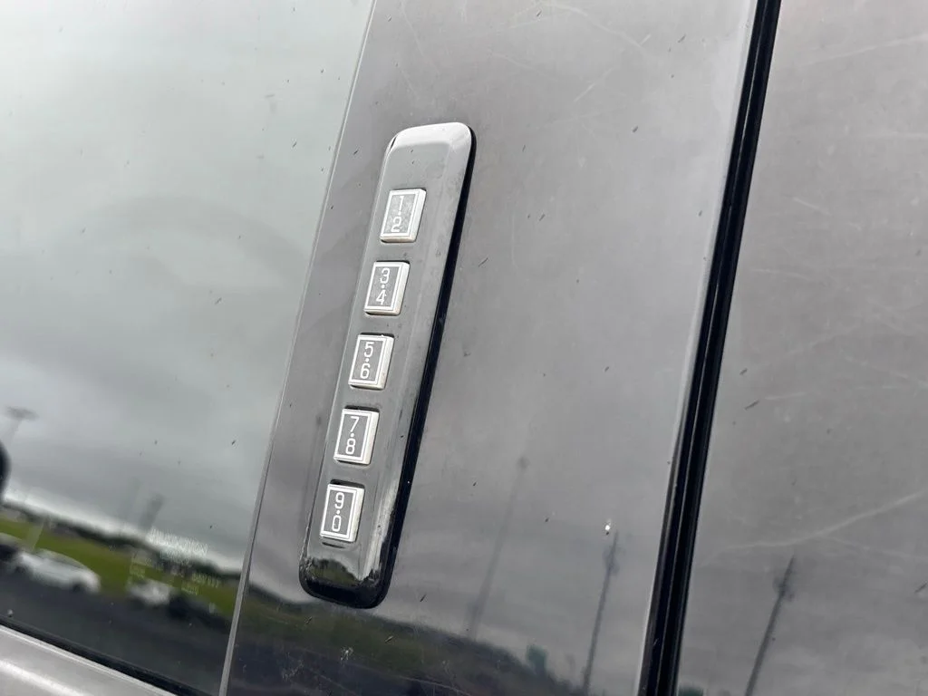 Used 2018 Gray Ford XLT image 36