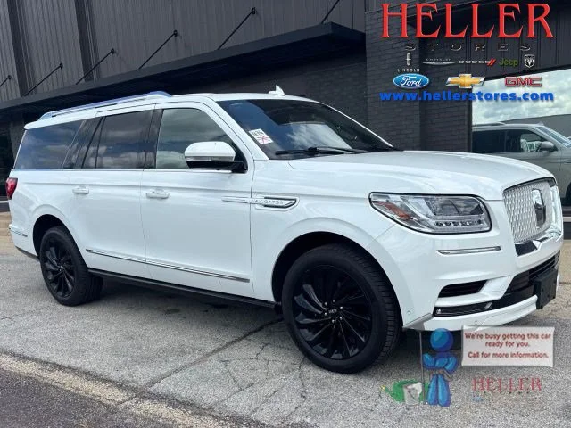 Used 2021 White Lincoln Reserve image 1