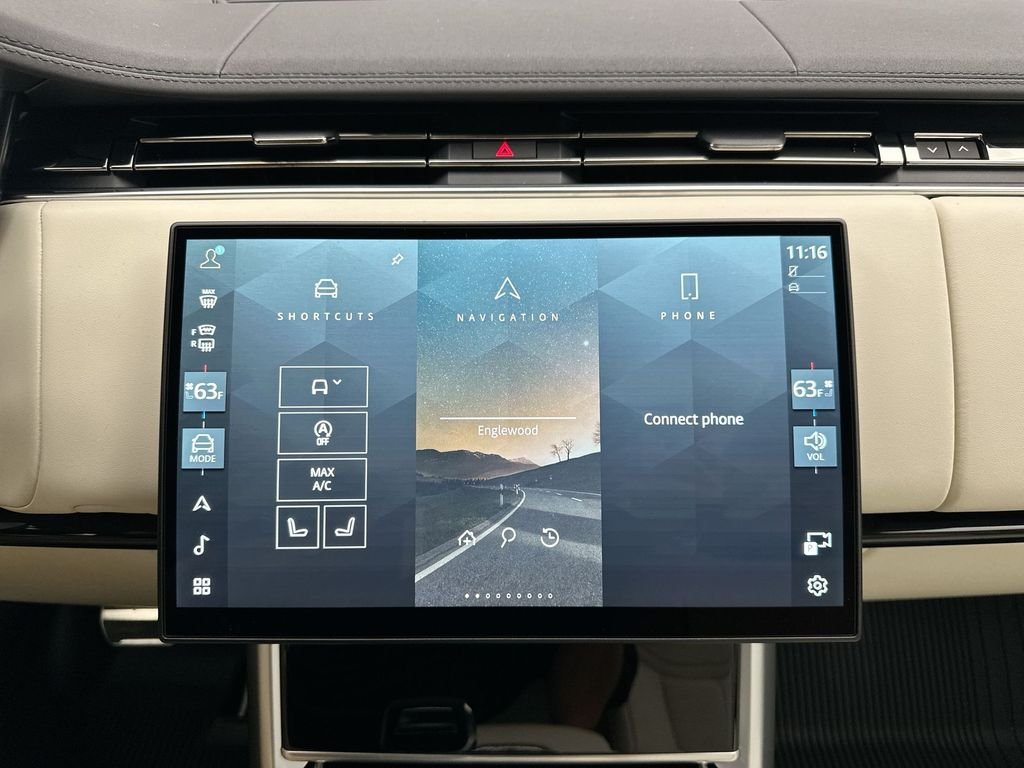 New 2026 Batumi Gold Premium Metallic Land Rover SE image 13
