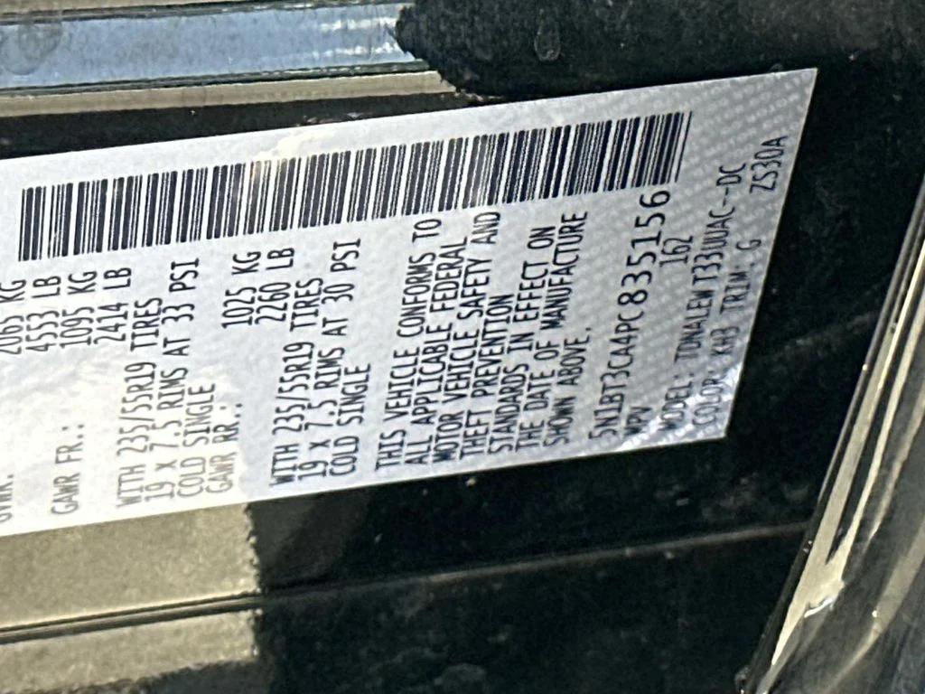 Used 2023 Super Black Nissan SL image 31