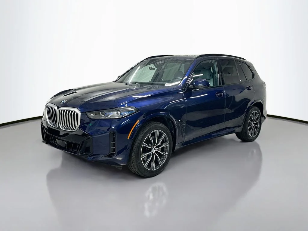 Used 2024 Blue BMW xDrive40i image 1
