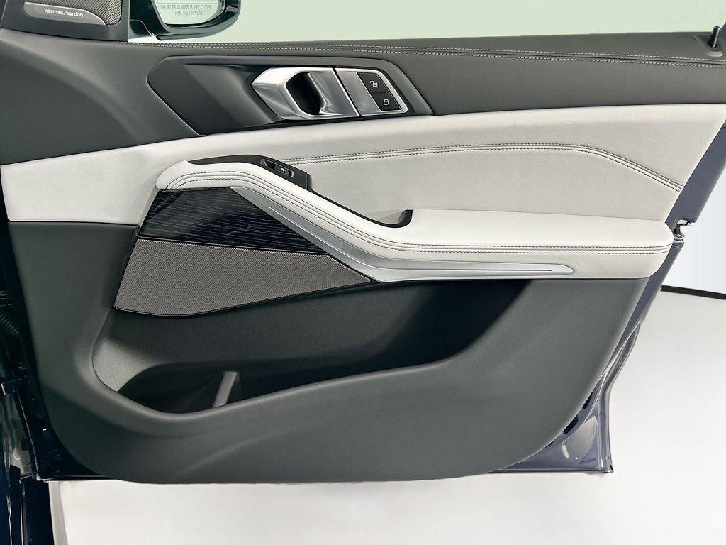 New 2026 Blue BMW sDrive40i image 24