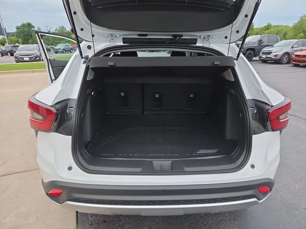 2026 Chevrolet Trax LT - Photo 26