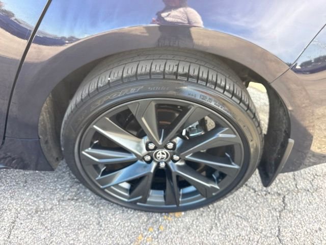 Used 2025  Toyota SE image 31
