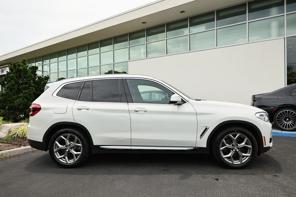 Used 2020 Alpine White BMW xDrive30i image 4