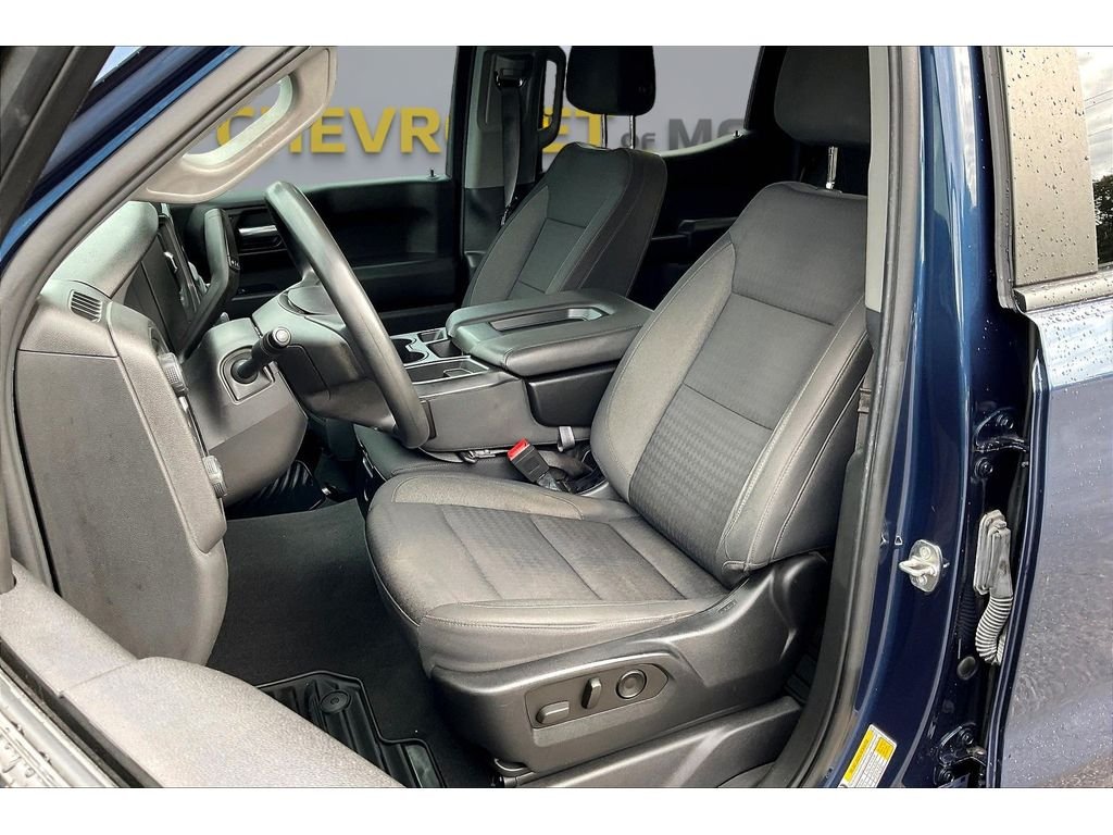 Used 2022 Northsky Blue Metallic Chevrolet Custom image 17