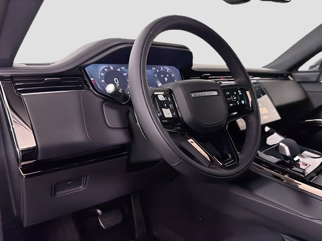 New 2026 Fuji White Land Rover Dynamic SE image 9