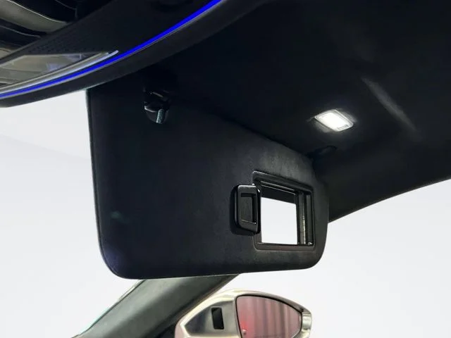 2023 Audi S8 Base - Photo 33