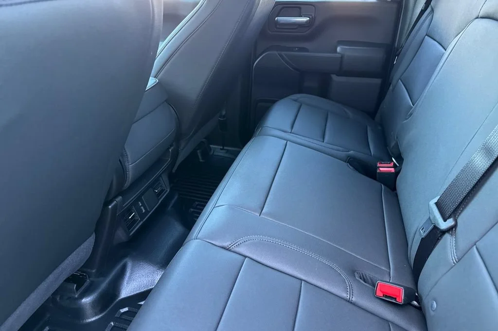 2026 GMC Sierra 2500HD Pro - Photo 9