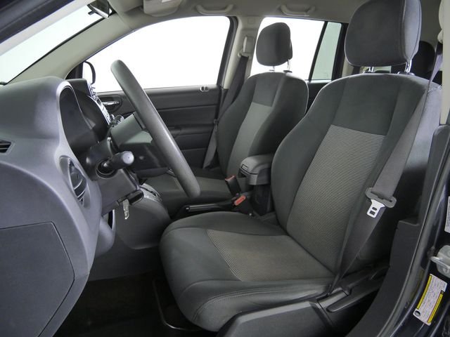 Used 2015 Gray Jeep Altitude image 20