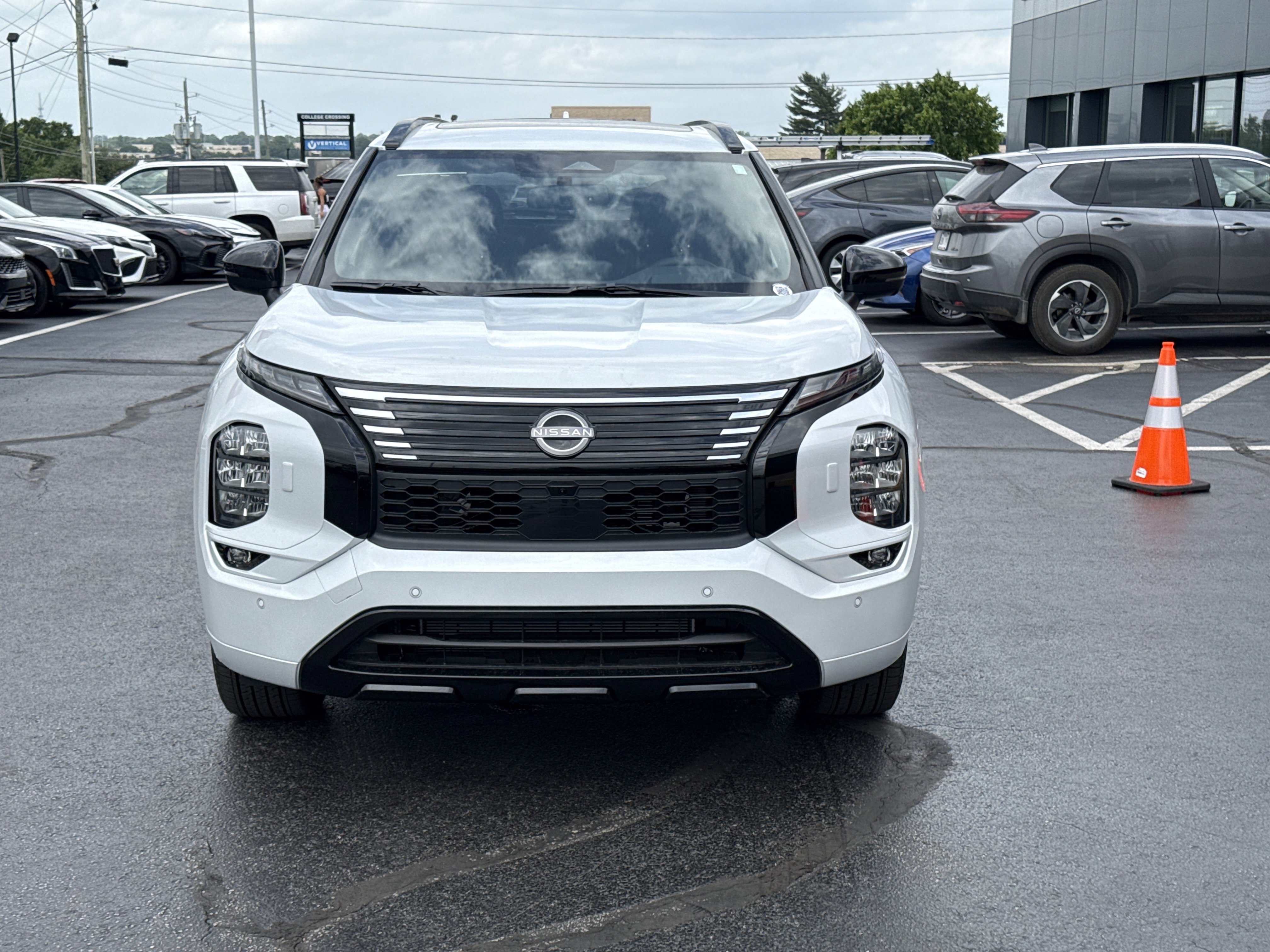 New 2026 Alpine Frost Nissan Platinum AWD image 12