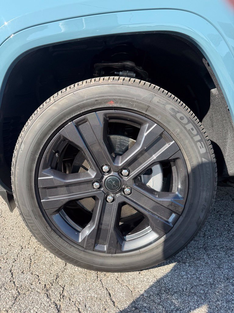New 2027 Steel Blue Paint Jeep Limited Reserve image 28