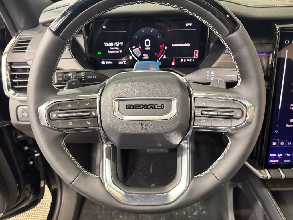 2027 GMC Acadia Denali - Photo 17