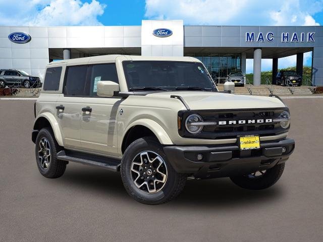 New 2026 Desert Sand Ford Outer Banks® image 21