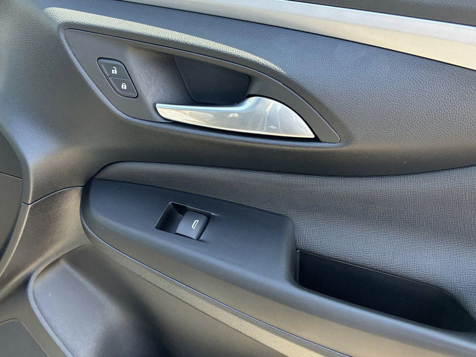 New 2026 Ocean Blue Metallic Buick Preferred image 10