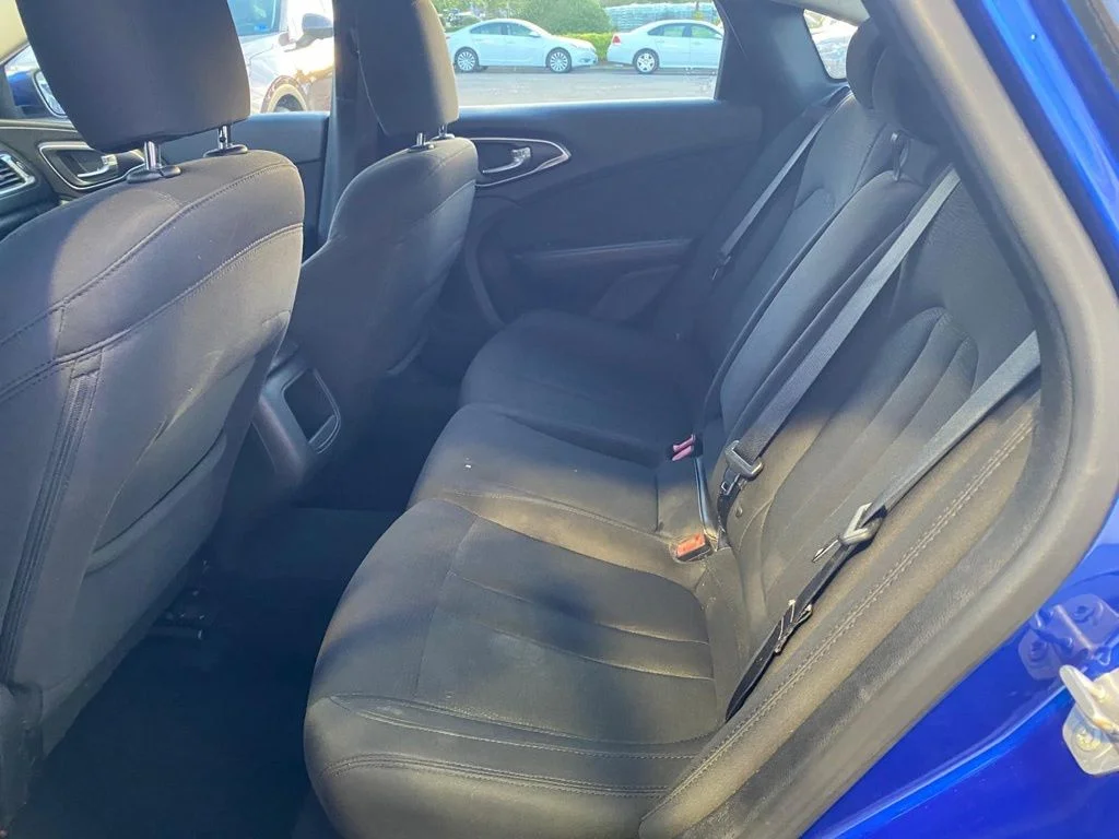 Used 2015 Blue Chrysler Limited image 8