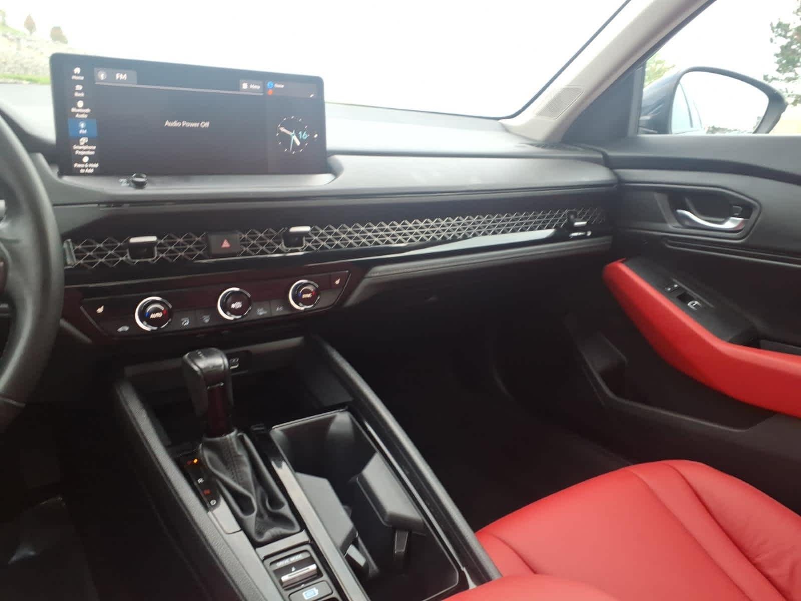 2024 Honda Accord Hybrid EX-L - Photo 15