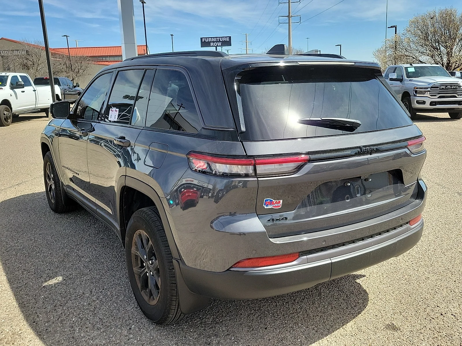 New 2026 Baltic Gray Jeep LAREDO ALTITUDE 4X4 image 3