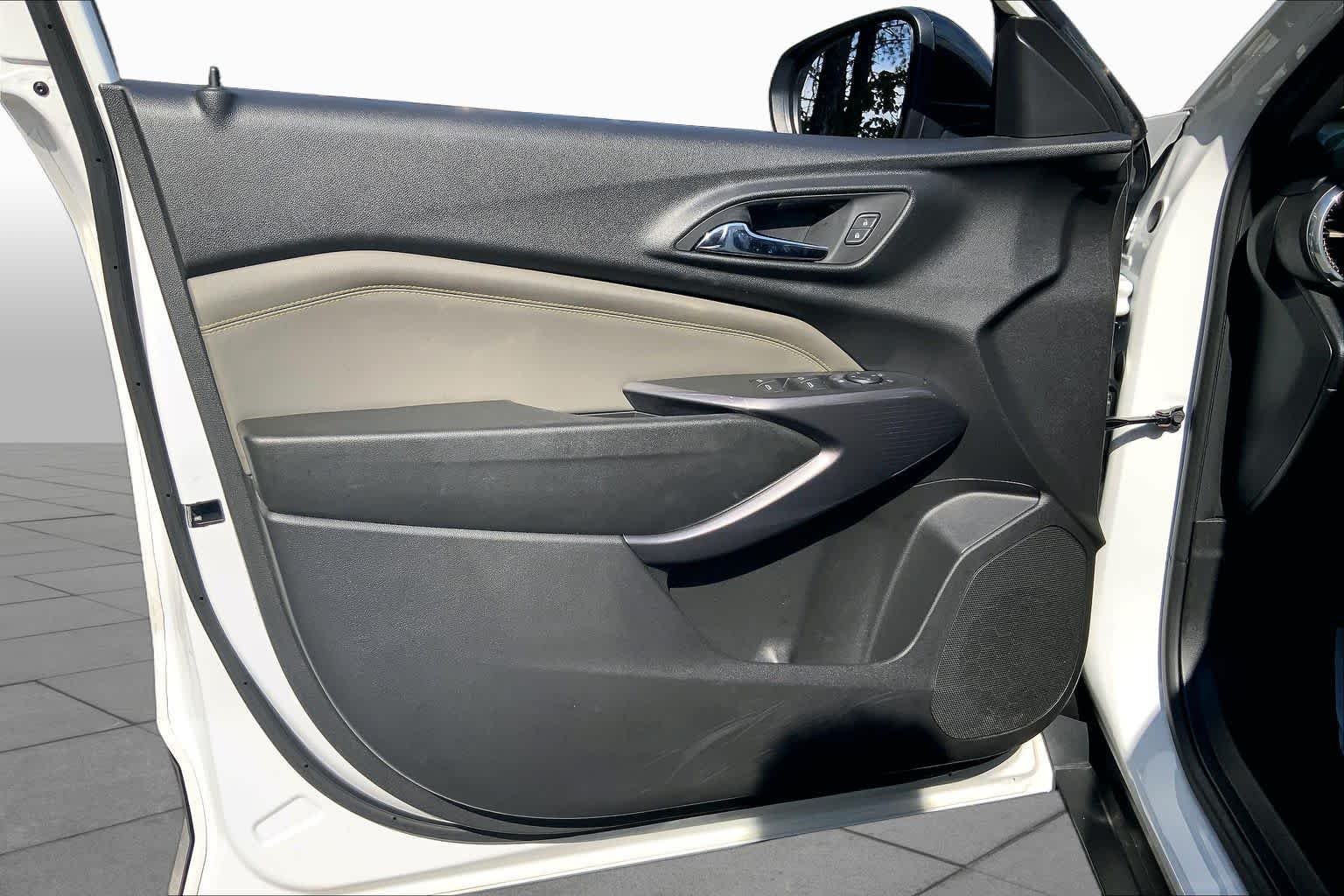 Used 2024 Summit White Chevrolet ACTIV image 22