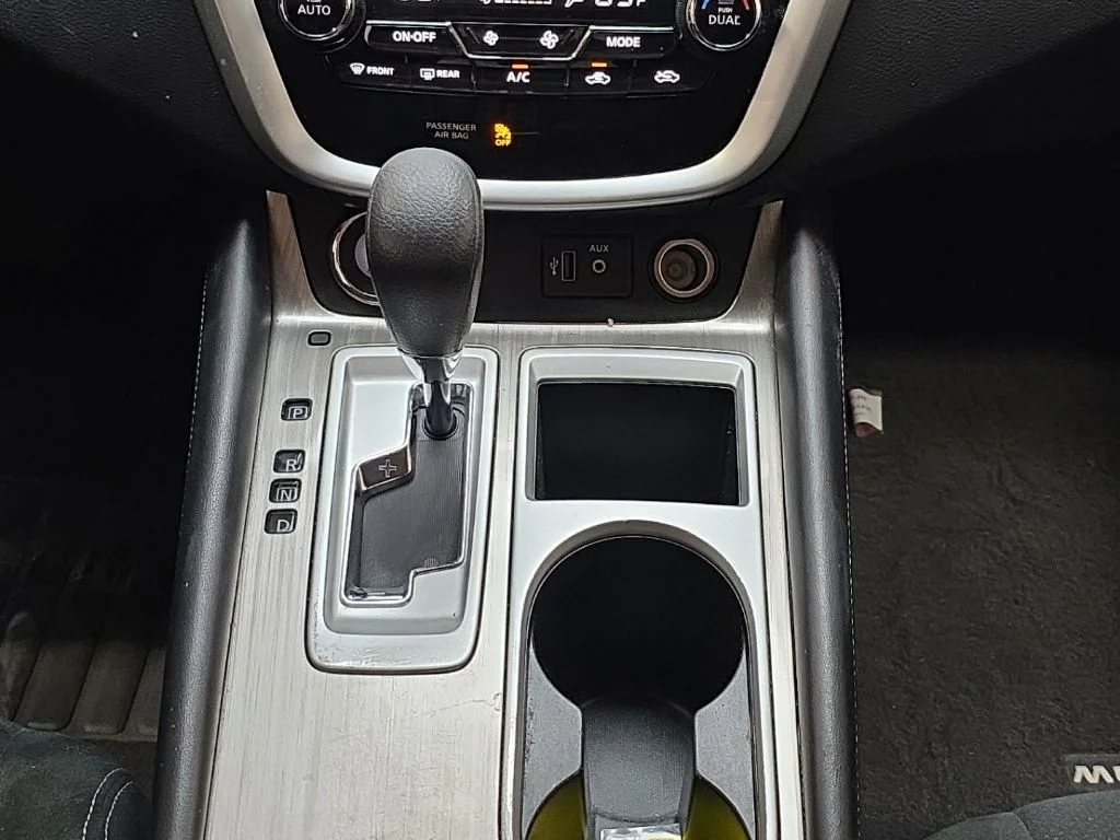 Used 2018 Pearl White Nissan S image 19