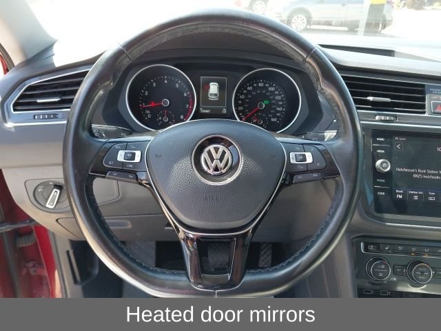 Used 2018 Cardinal Red Metallic Volkswagen 2.0T SEL image 10