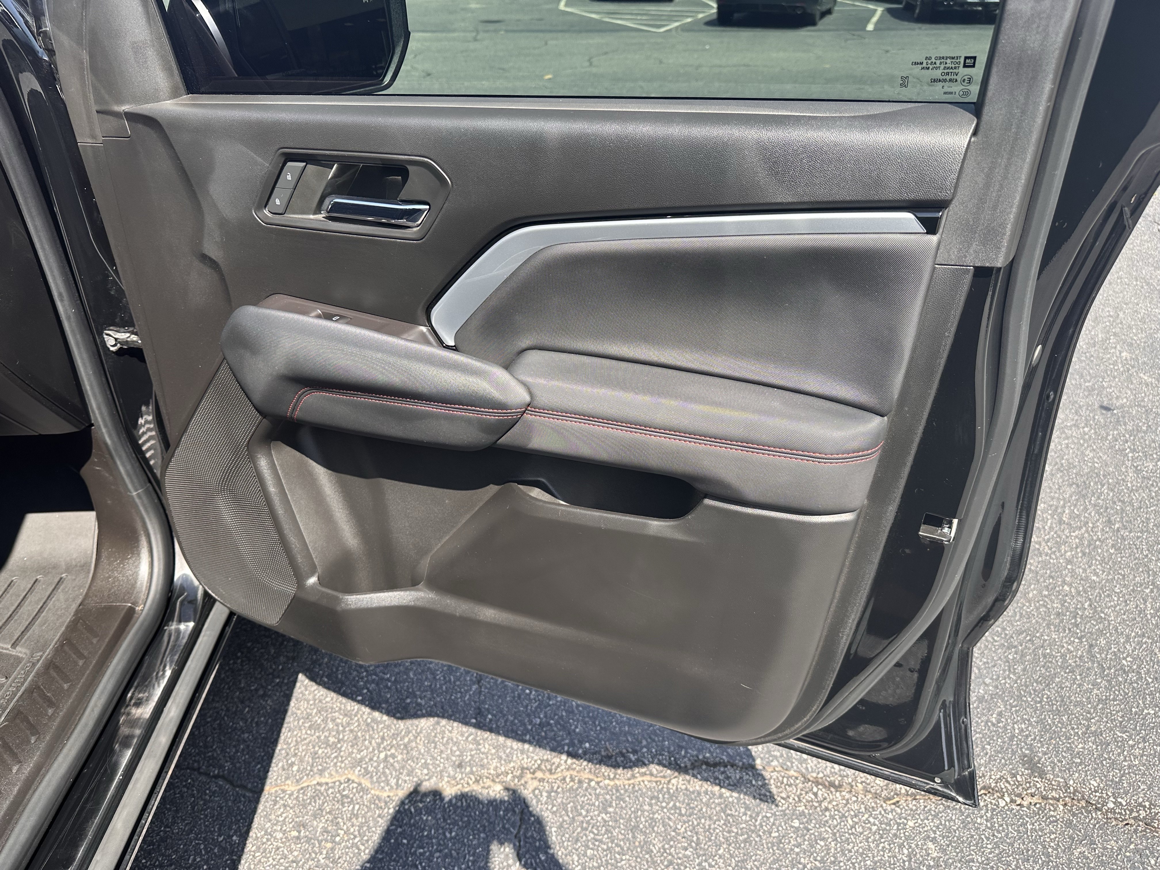 Used 2023 Black Chevrolet 4WD Z71 image 15