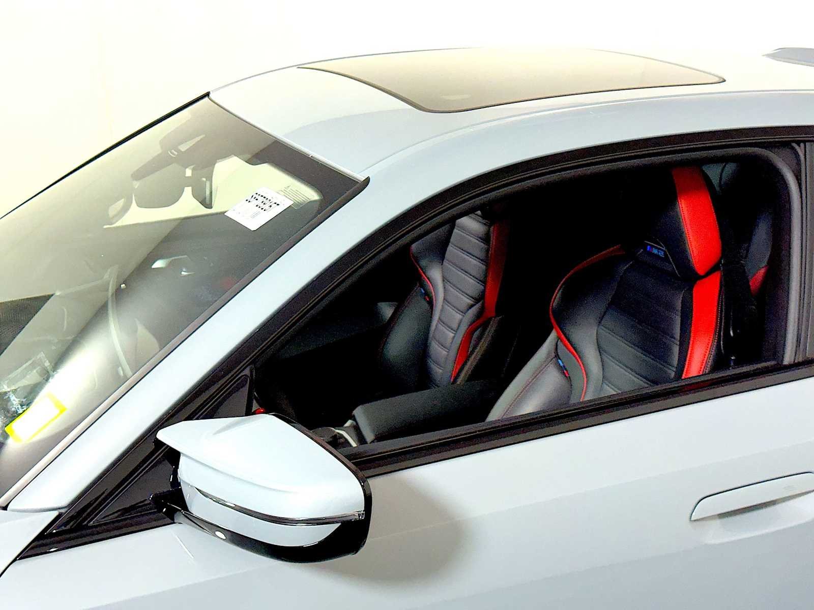 Used 2025 Brooklyn Grey Metallic BMW  image 29