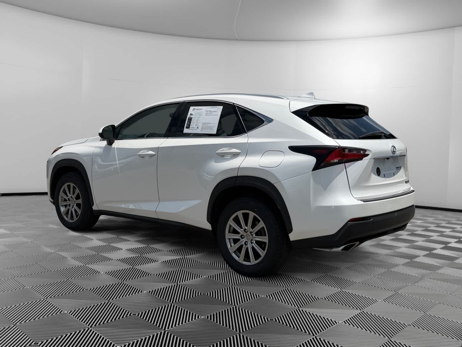 Used 2015 Eminent White Pearl Lexus  image 6