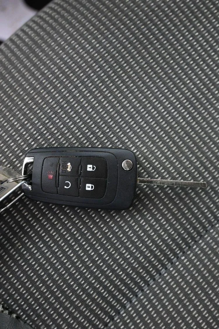 Used 2015 ASHEN GRAY METALLIC Chevrolet LT image 16