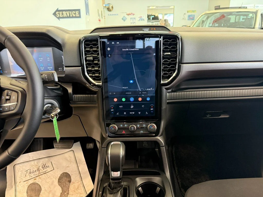 New 2025 Marsh Gray Ford XLT image 23