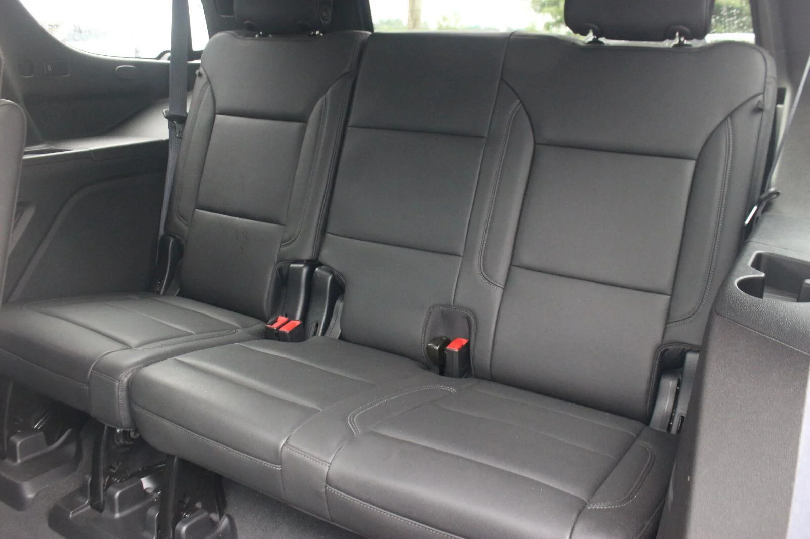 Used 2024 Black Chevrolet Z71 image 38