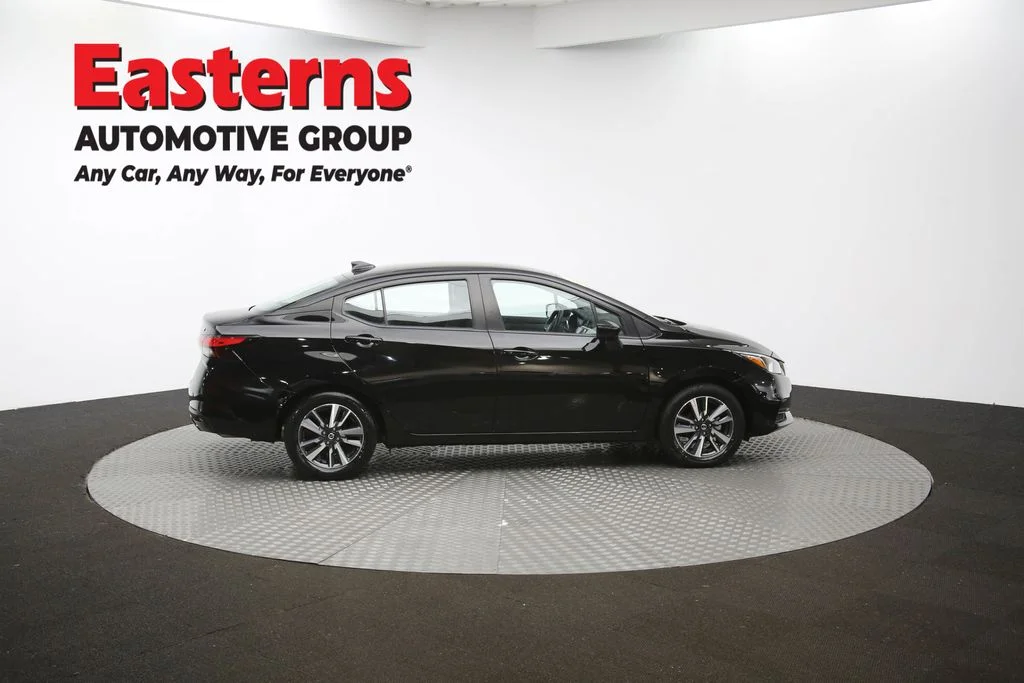 Used 2021 Black Nissan 1.6 SV image 41