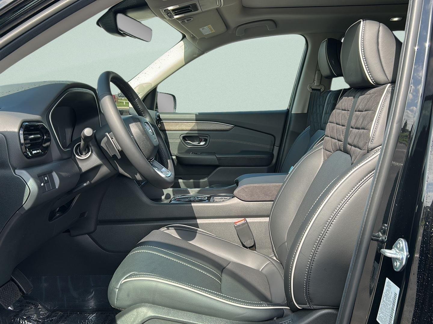 2026 Honda Pilot Elite - Photo 15