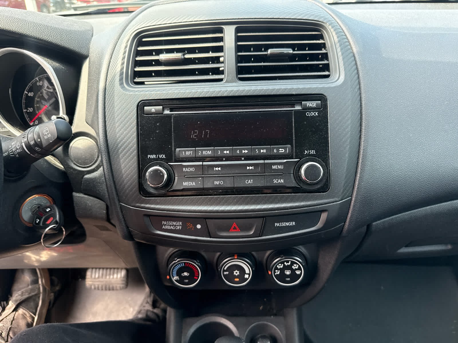 Used 2015 Octane Blue Metallic Mitsubishi 2.4 ES image 6