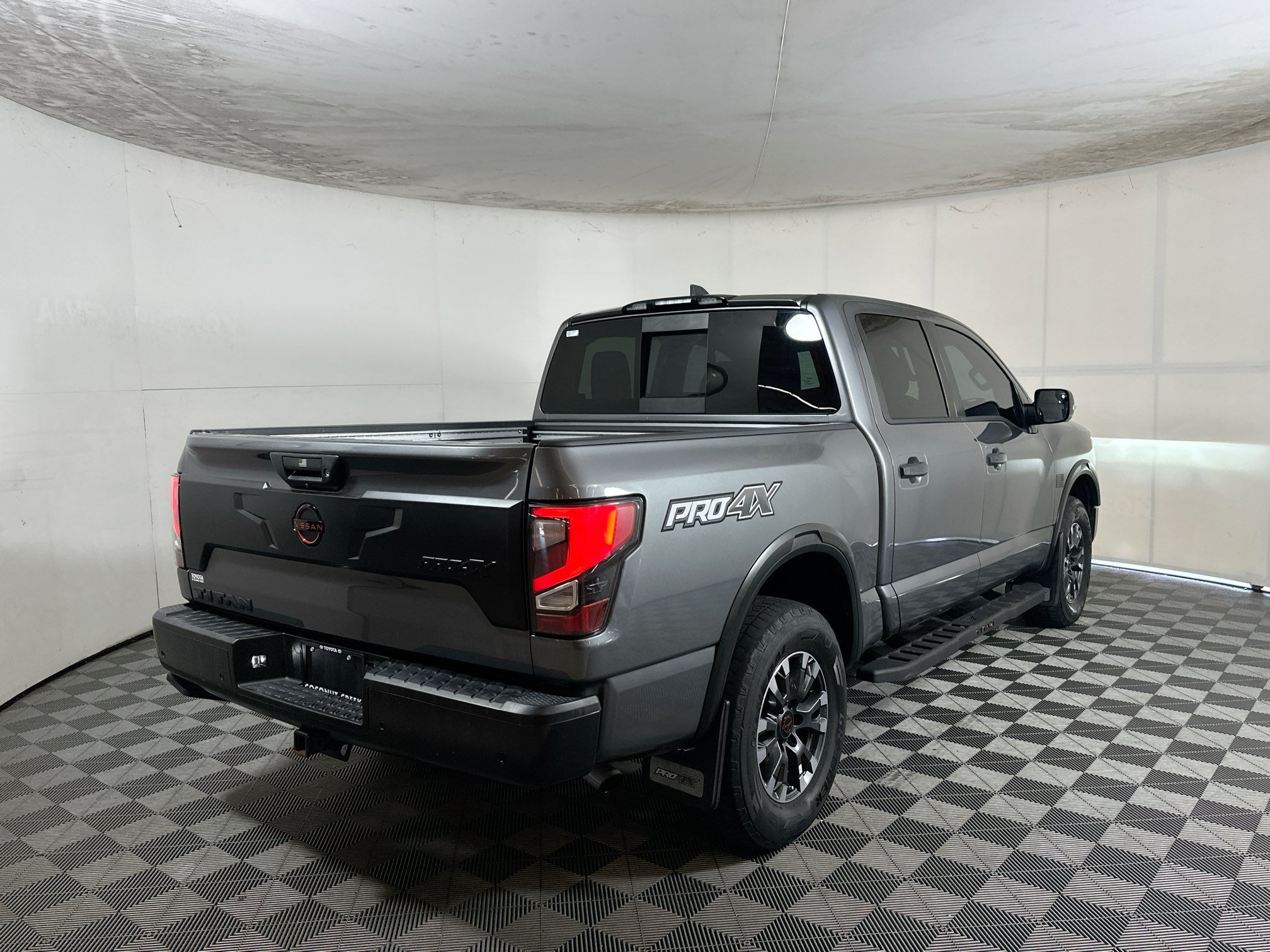Used 2023 Gun Metallic Nissan PRO-4X image 3