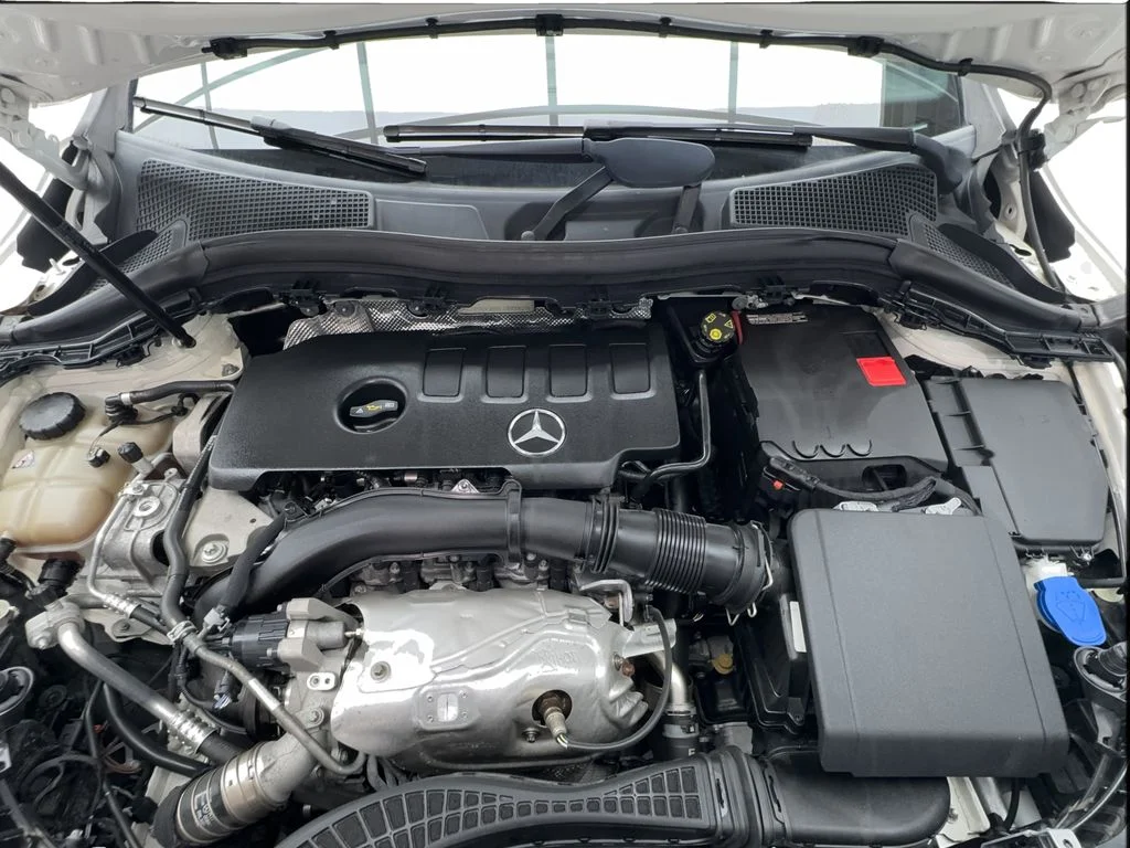 Used 2022 White Mercedes-Benz GLA 250 image 17