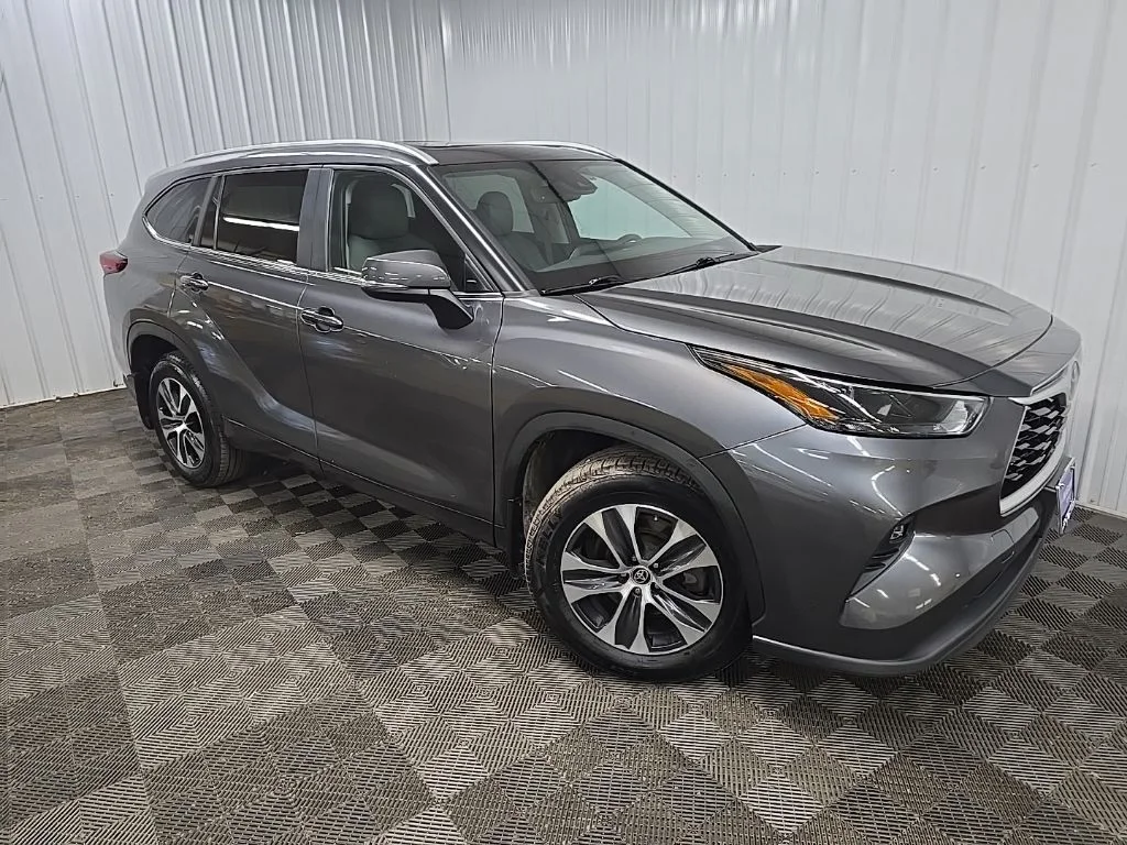 Used 2023 Gray Toyota XLE image 7
