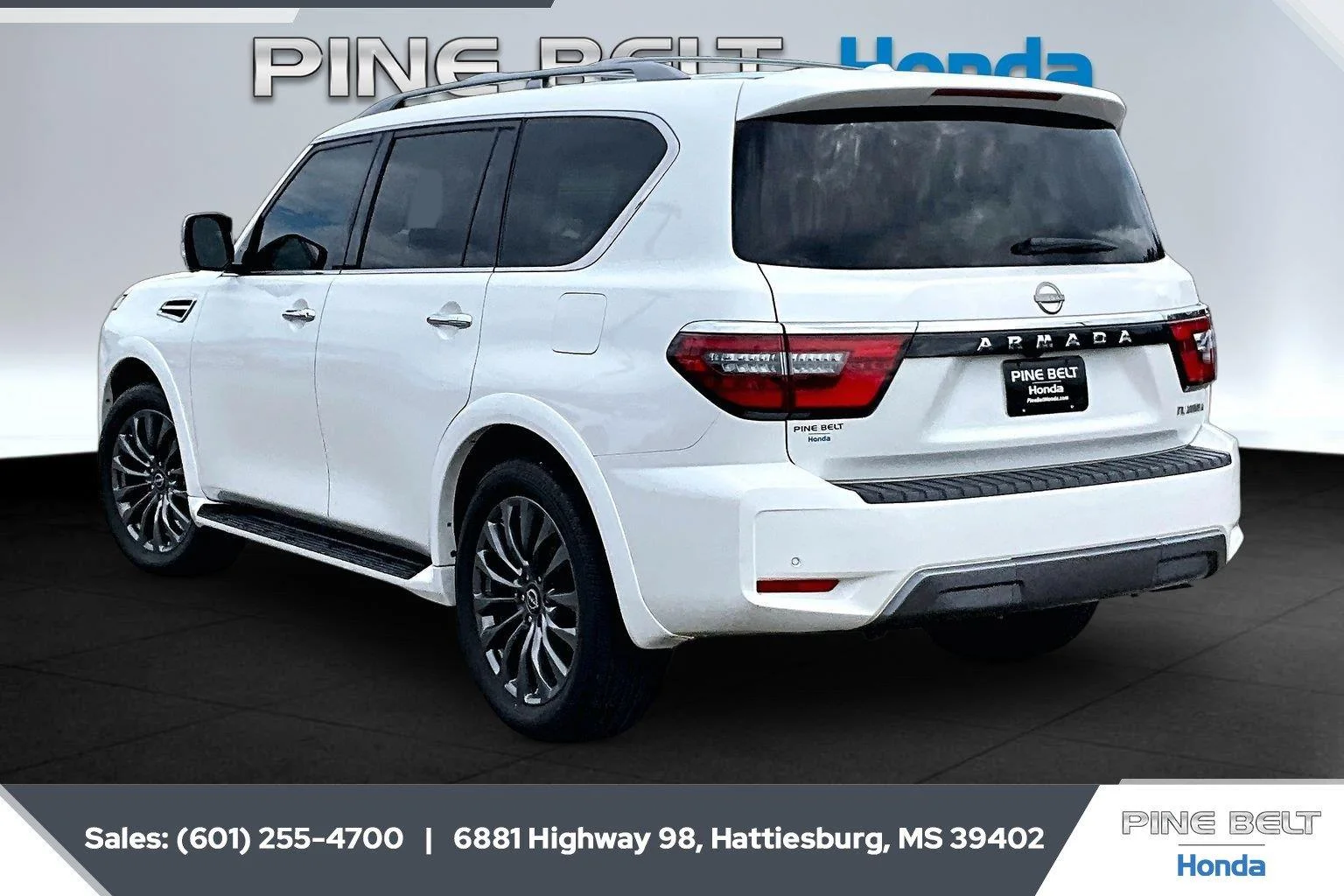 Used 2023 Aspen White Tricoat Nissan Platinum image 2