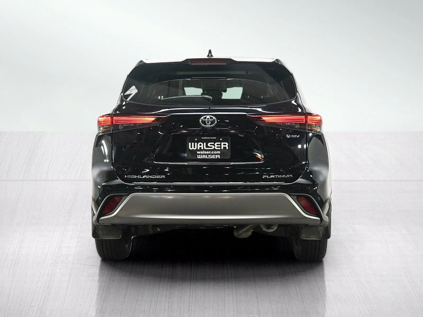 Used 2026  Toyota Hybrid Platinum image 4