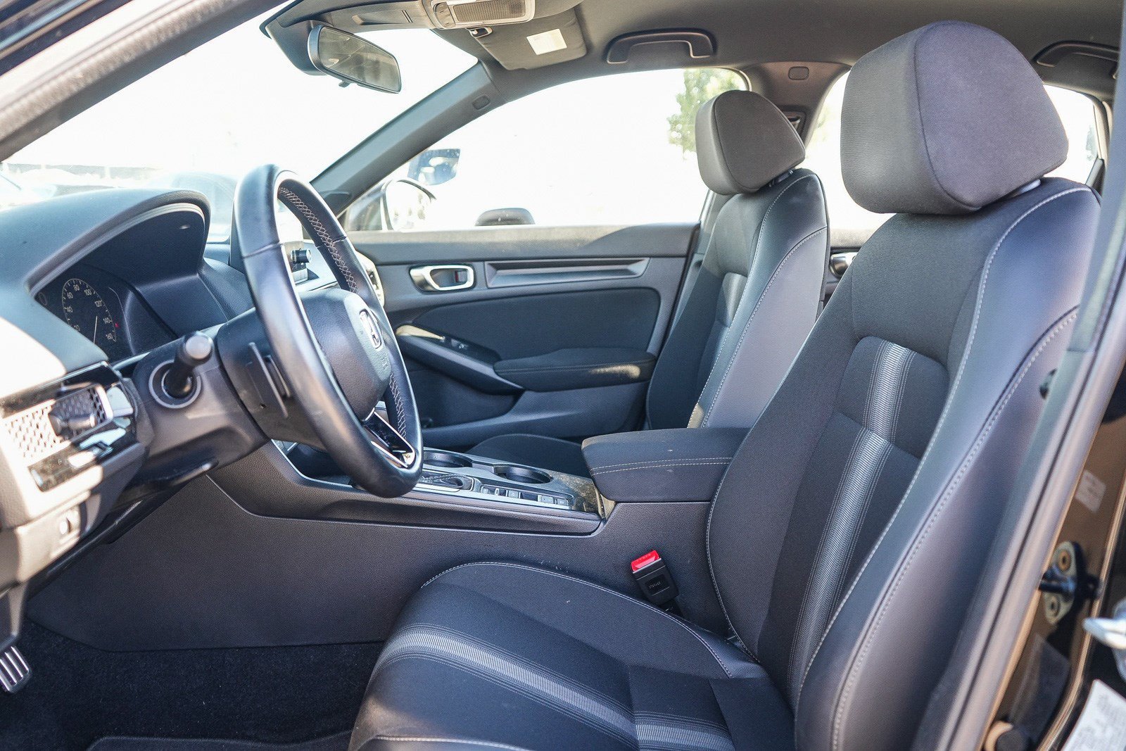 2025 Honda Civic Sport - Photo 44