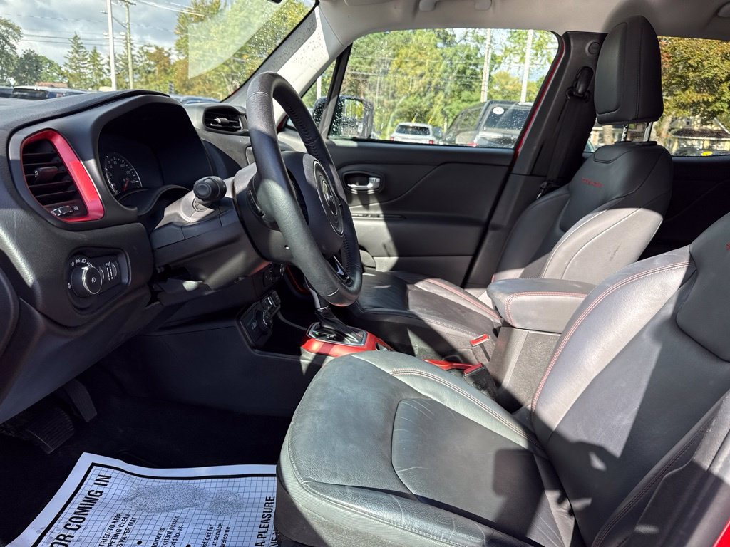 Used 2022 Red Jeep Trailhawk image 10